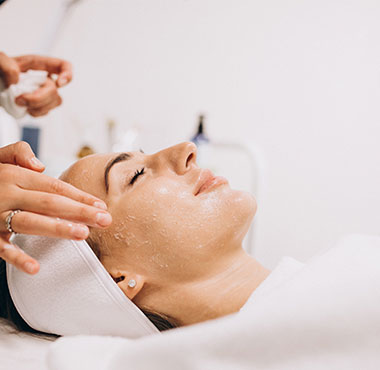 Chemical-Peel-Treatment